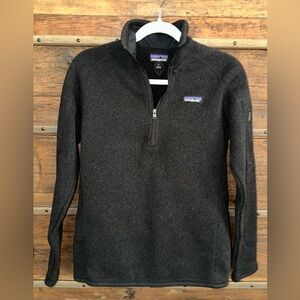 Like New!! Patagonia Charcoal/Heather Gray Quarter-Zip Pullover!